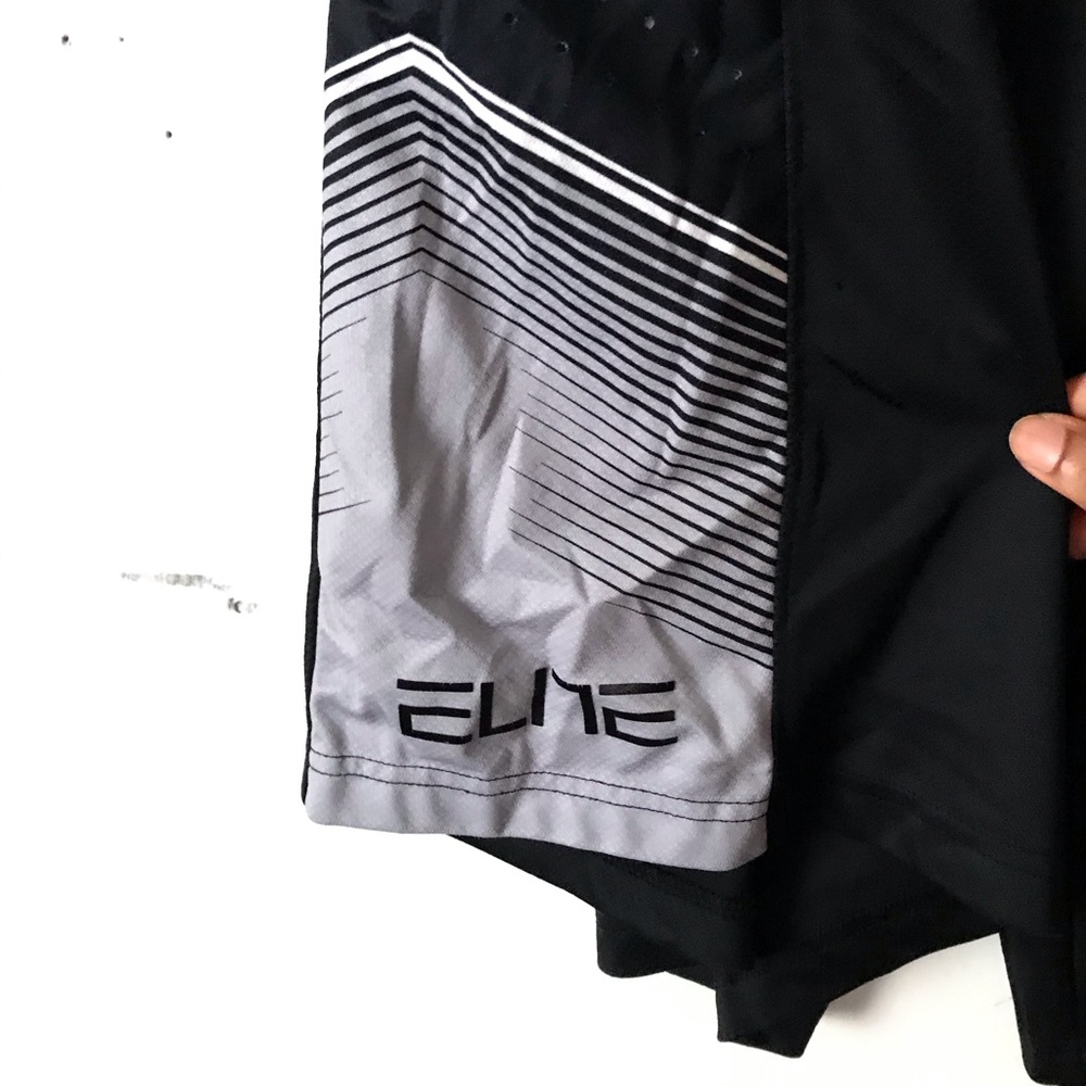 Nike shorts - Picture 4 of 7